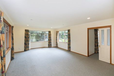 Photo of property in 12 Courtfield Close, Parklands, Christchurch, 8083