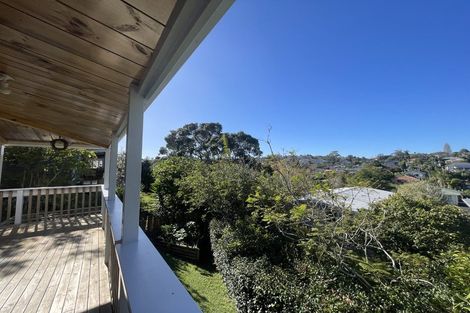 Photo of property in 2/28 Knightsbridge Drive, Forrest Hill, Auckland, 0620