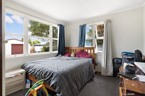 Photo of property in 9 Costley Street, Carterton, 5713