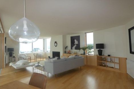 Photo of property in 25 Salamanca Road, Kelburn, Wellington, 6012