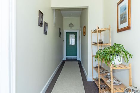 Photo of property in 2 Point Bush Road, Waimate, 7924