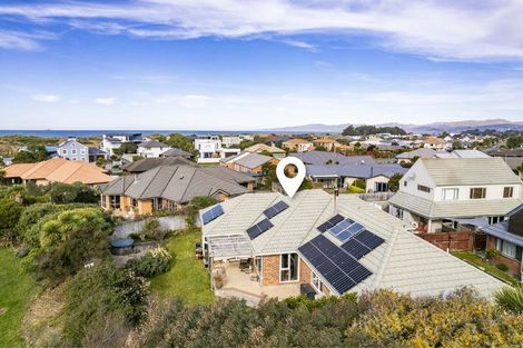 Photo of property in 14 Eastwood Rise, Waimairi Beach, Christchurch, 8083