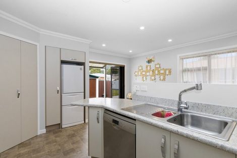 Photo of property in 51 Bonnie Glen Crescent, Ebdentown, Upper Hutt, 5018