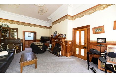 Photo of property in 66 Timaru Road, Waimate, 7924