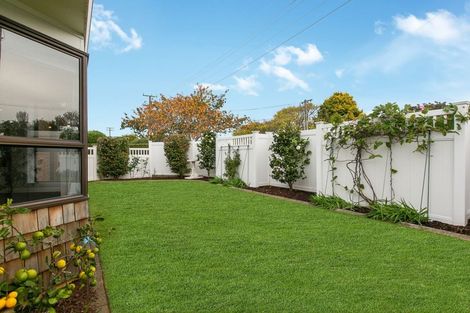 Photo of property in 3/61 Amaru Road, One Tree Hill, Auckland, 1061