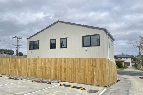 Photo of property in 1/15 Toru Street, Te Atatu Peninsula, Auckland, 0610