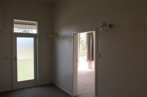 Photo of property in 98 Rolleston Street, Mount Cook, Wellington, 6021