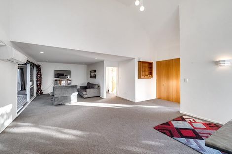 Photo of property in 2/5 Tahi Place, Belfast, Christchurch, 8051