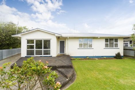 Photo of property in 8 Moray Place, Highbury, Palmerston North, 4412