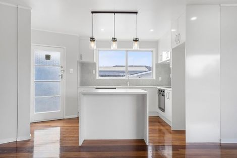 Photo of property in 10 Benmore Place, Manurewa, Auckland, 2102