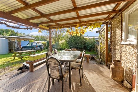 Photo of property in 16 Punga Street, Tangimoana, 4822