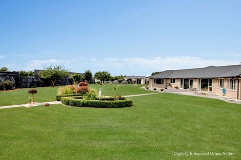 Photo of property in 15 Riverside Way, Amberley, 7410