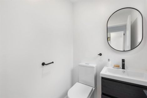 Photo of property in 52b Mcfaddens Road, St Albans, Christchurch, 8052