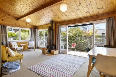 Photo of property in 19 Kinloch Road, Kinloch, Taupo, 3377