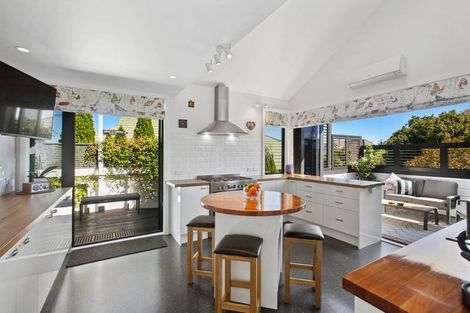 Photo of property in 2/58 Drake Street, Howick, Auckland, 2014