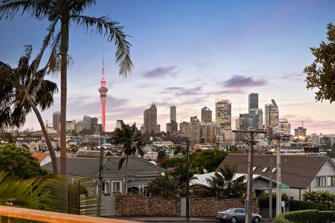 Photo of property in 3 Canterbury Place, Parnell, Auckland, 1052