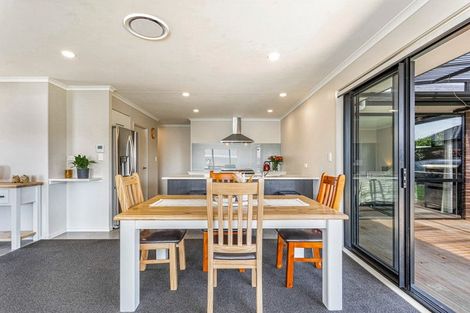 Photo of property in 5 Parlane Drive, Huapai, Kumeu, 0810