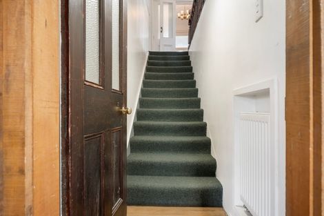 Photo of property in 19 Wharfe Street, South Hill, Oamaru, 9400