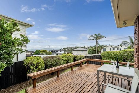Photo of property in 1/26 Hyde Road, Rothesay Bay, Auckland, 0630