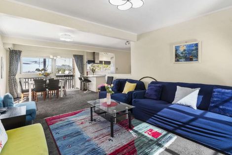 Photo of property in 2/45 Girrahween Drive, Totara Vale, Auckland, 0629