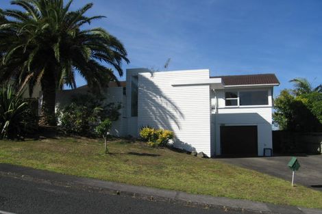 Photo of property in 23 Agincourt Street, Glenfield, Auckland, 0629