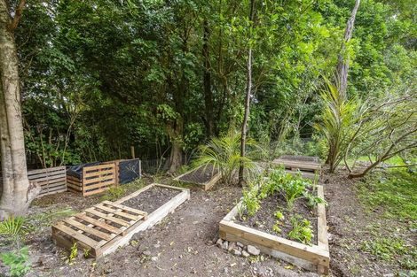 Photo of property in 103 Huia Street, Waikanae, 5391