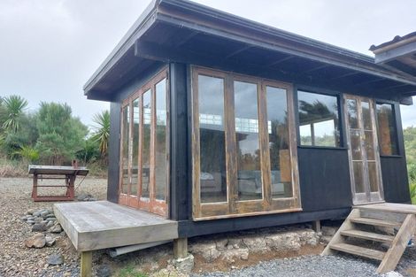 Photo of property in 147 Whaka Road, Maungaturoto, 0520