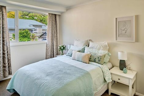 Photo of property in 39a Pukatea Street, Eastbourne, Lower Hutt, 5013