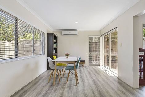 Photo of property in 2/20 Penruddocke Road, Half Moon Bay, Auckland, 2012