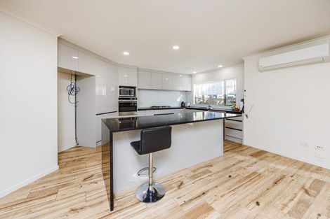 Photo of property in 87 Middlefield Drive, Flat Bush, Auckland, 2016