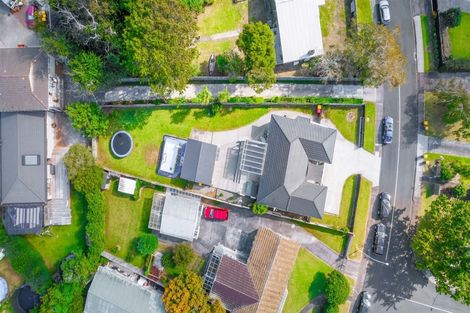 Photo of property in 27 Gill Avenue, Te Atatu Peninsula, Auckland, 0610