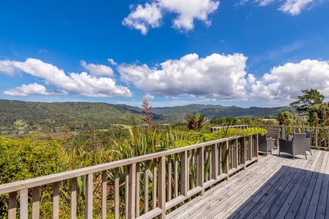 Photo of property in 13 Lookout Drive, Laingholm, Auckland, 0604