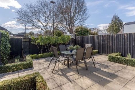 Photo of property in 3/4 Garden Road, Merivale, Christchurch, 8014