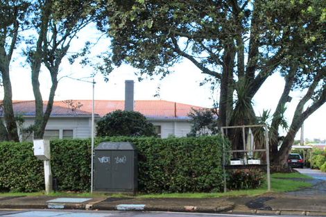 Photo of property in 38 Botany Road, Botany Downs, Auckland, 2010