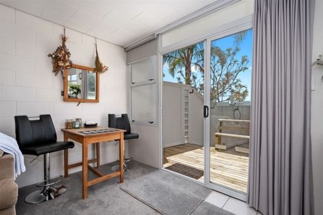 Photo of property in 4 Tahara Crescent, Mount Maunganui, 3116