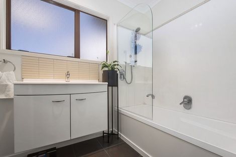 Photo of property in 11 Icarus Place, Sunnybrook, Rotorua, 3015