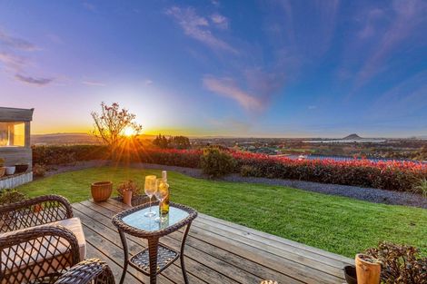 Photo of property in 12 Tobacco Hill, Welcome Bay, Tauranga, 3175