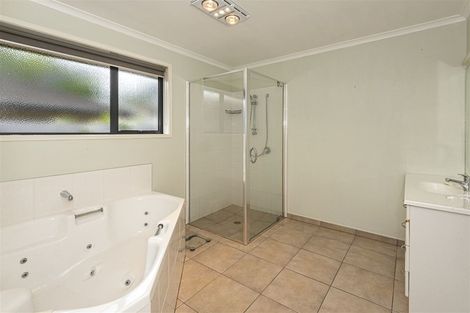Photo of property in 14 Daviot Place, Te Kamo, Whangarei, 0112