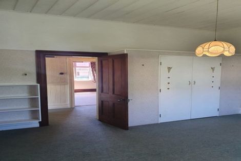 Photo of property in 20 Strange Street, Waitara, 4320