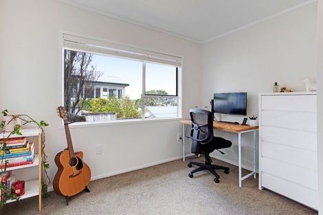 Photo of property in 1/573 Beach Road, Murrays Bay, Auckland, 0630