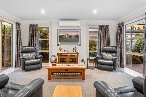 Photo of property in 22 Churchill Drive, Rangiora, 7400