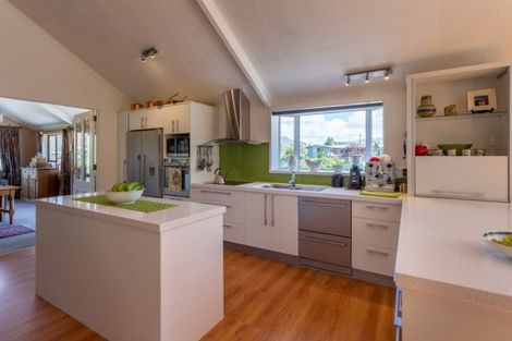 Photo of property in 12 Coulson Place, Alexandra, 9320