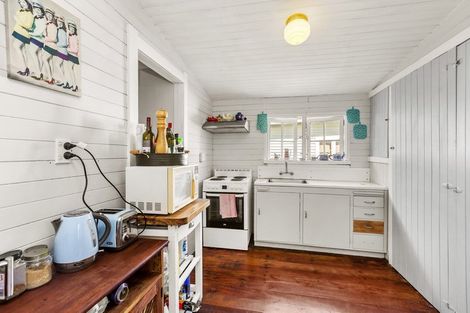 Photo of property in 20 Smith Street, Raglan, 3225