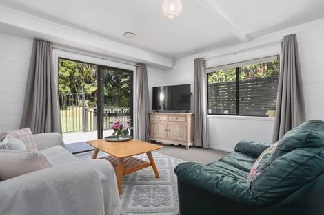 Photo of property in 12 Rimu Road, Oratia, Auckland, 0604