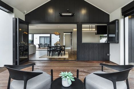 Photo of property in 28 Honeyfield Drive, Whalers Gate, New Plymouth, 4310