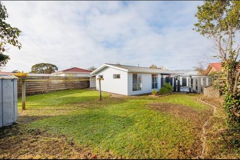 Photo of property in 41 Acacia Street, Kelvin Grove, Palmerston North, 4414