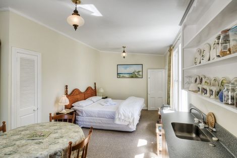 Photo of property in 15 Cameron Road, Bluff Hill, Napier, 4110