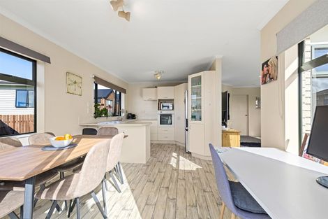 Photo of property in 71 Elan Place, Stanmore Bay, Whangaparaoa, 0932