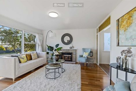 Photo of property in 32 Kirrie Avenue, Te Atatu South, Auckland, 0610