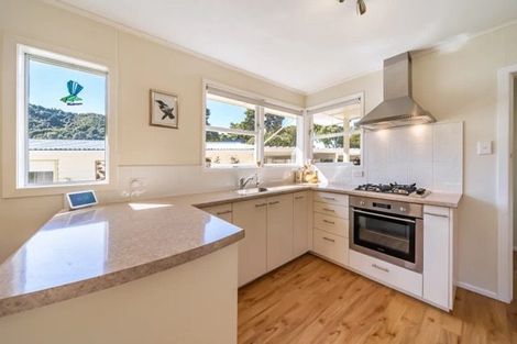 Photo of property in 7 Moehau Grove, Trentham, Upper Hutt, 5018